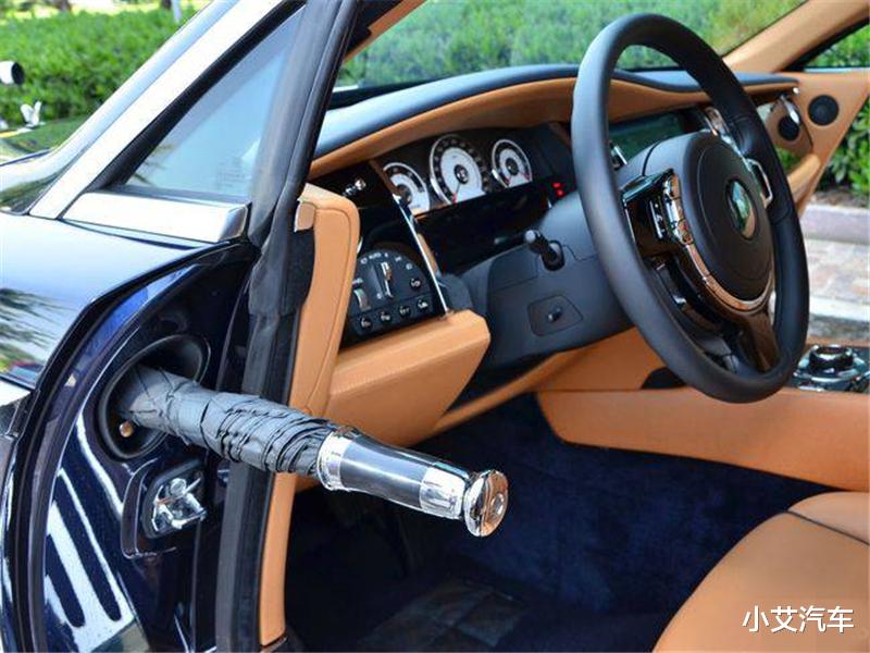 #大众迈腾#劳斯莱斯送雨伞，宾利送手机，看到红旗的赠品，网友：贷款也要买！