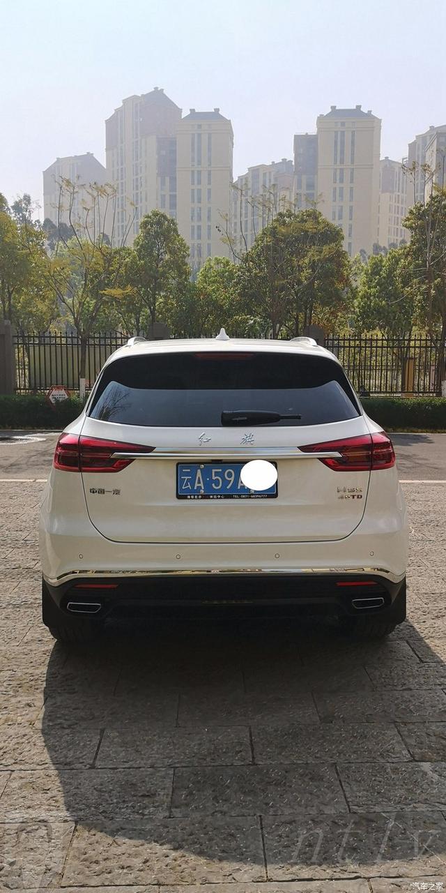 「红旗hs5」最美国产轿跑红旗HS5, 慢慢科技豪华感!