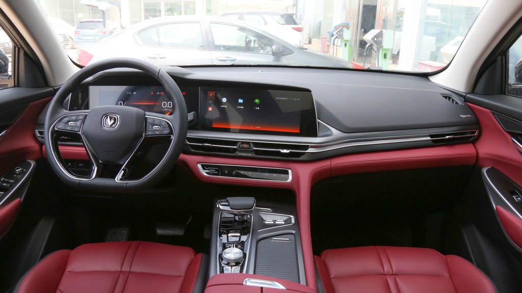 长安CS75|国产车中不可多得的黑马,10万元起步,坐享2.0T+8AT,无愧销量王