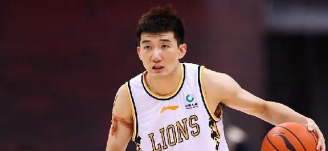 刘铮|CBA大争议！广厦核心躲人却变废人，他黑历史很多是故意的吗？