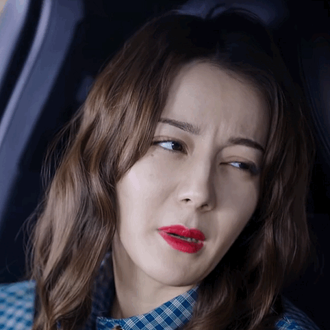 #迪丽热巴#要流量不要花期,热巴这两年累到脸垮,素颜好明显,她还能撑多久