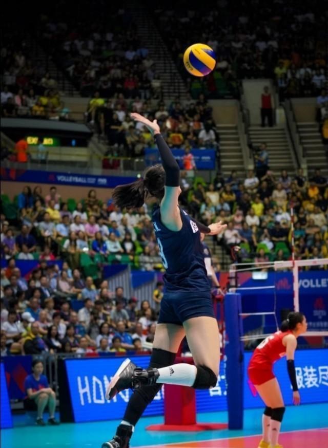 「朱婷」朱婷又霸榜，武球王甘居婷神之后，张常宁第三，李盈莹未上榜