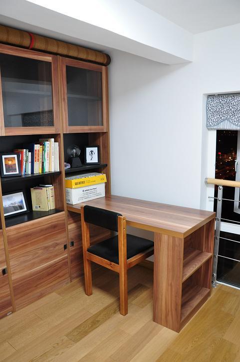 |晒晒我的50㎡小户型婚房,家里就有玻璃栈道,闺蜜来了不敢走