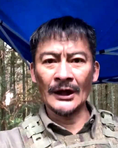 景岗山|景岗山“酒鬼”人设遭吐槽！一脸憔悴被嘲酒蒙子，数次因酒丢人