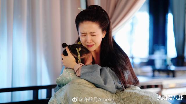 『江疏影』官家坚持把徽柔送回李家，徽柔崩溃自杀，苗娘子跪求官家以死相逼