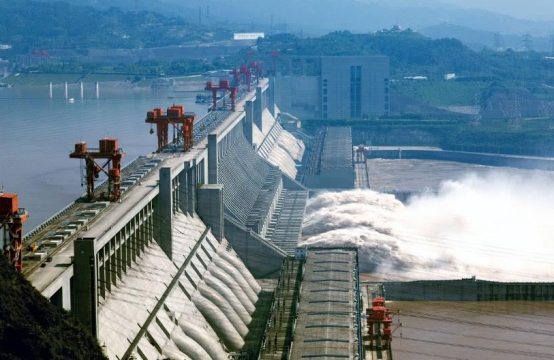 印度|印度非要吃“罚酒”，私自建水电站不听劝告，我国出手后果断认怂