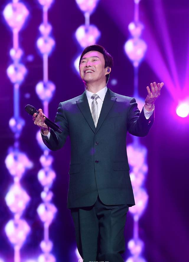 庾澄庆|他74岁参加中国好声音，四位导师无一转身，庾澄庆：我们不配