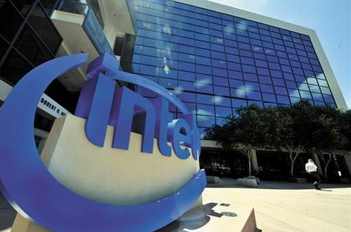 「发达国家」我国顶尖大学人才流失严重？看看外国优惠条件，你就知道为什么了