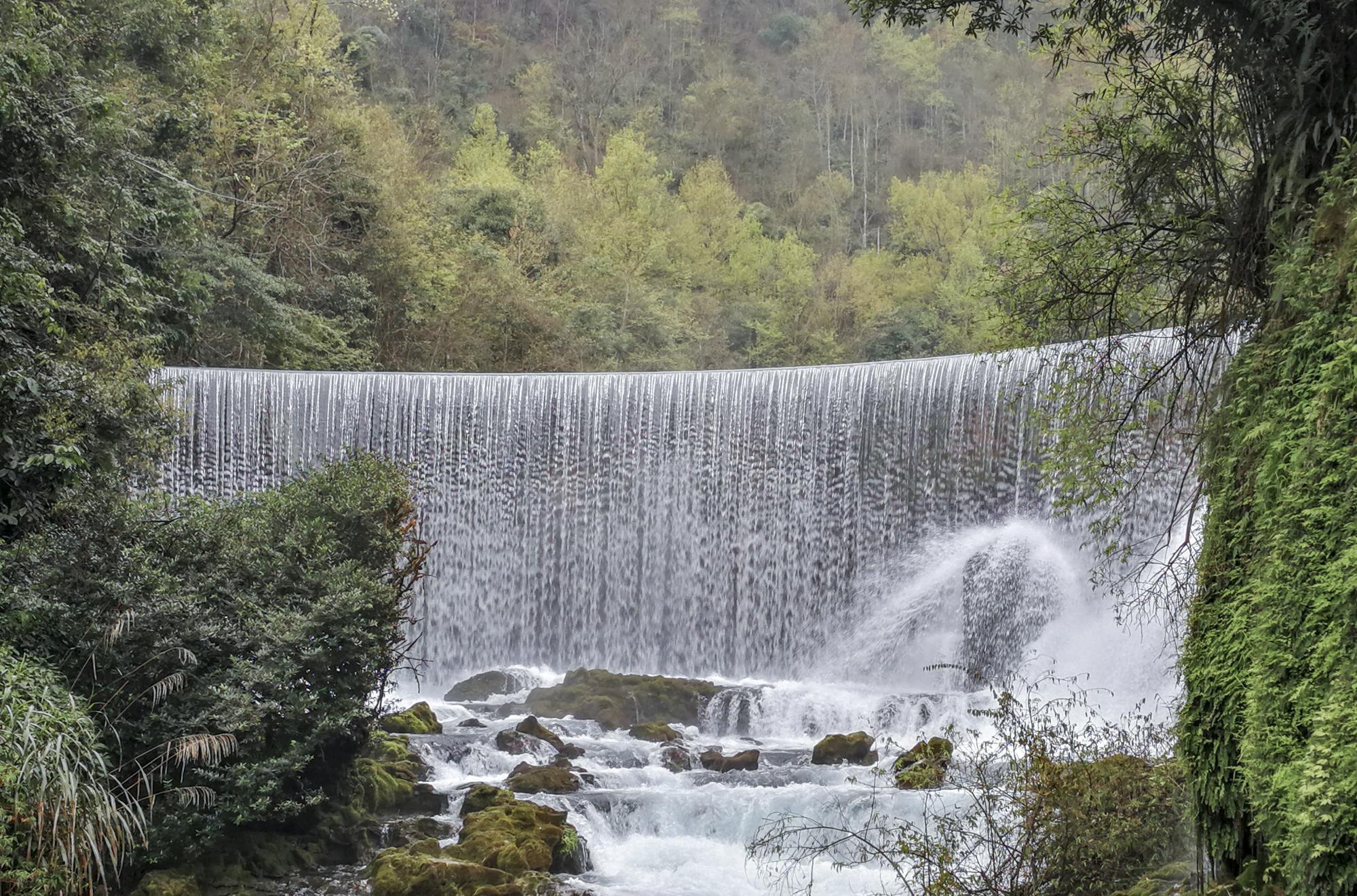 荔波|我国唯一登上全球十大最美景点的地方，门票要170元，你会去吗？