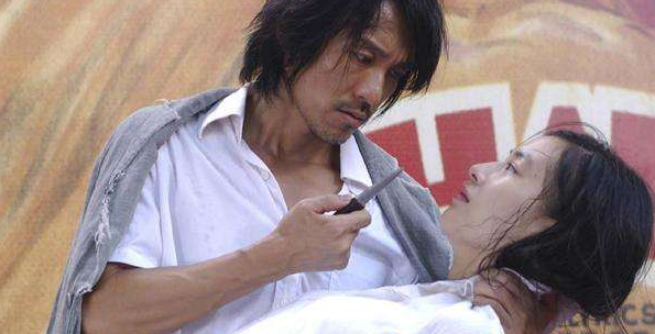 『周星驰』《功夫》冷知识：为什么周星驰饰演的角色没有名字？只因一点