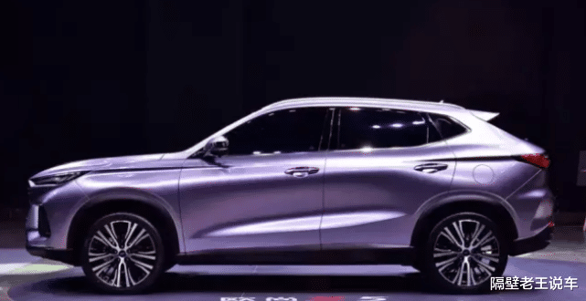 #长安汽车#预售8万的低配版UNI-T，比CRV漂亮10倍，更适合年轻人