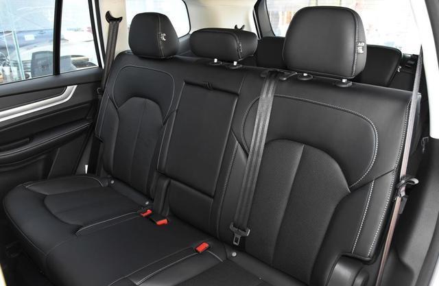 荣威rx8|手握17万入手荣威RX8，开了1400公里后，车主有几句话要说