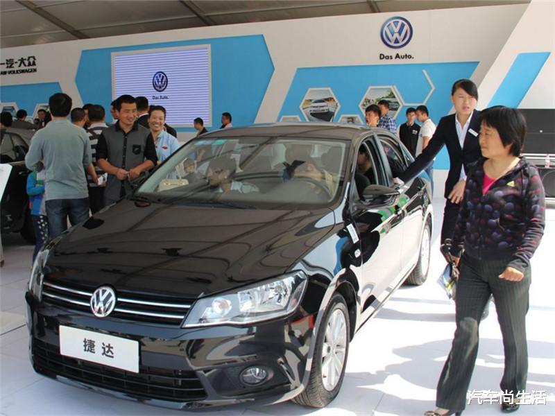 [高尔夫]德系车烧机油修不好，日系车皮薄不耐撞，真正懂车的人都买了啥？