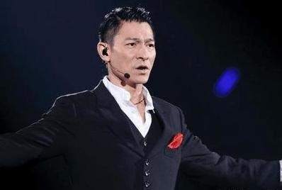 刘德华|刘德华60岁生日，惊动香港大半个娱乐圈，李连杰向太洪金宝齐聚！