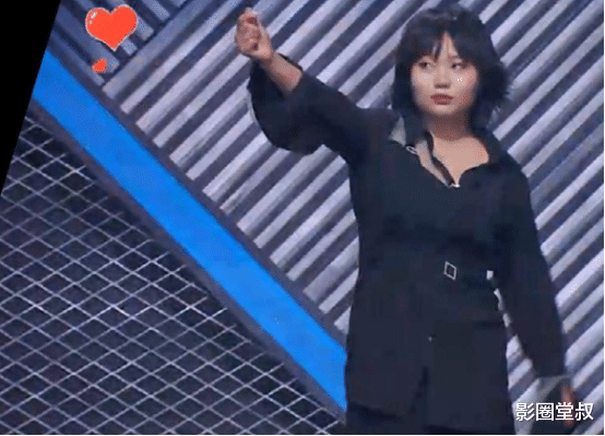 李雪琴|李雪琴被捧得很高，最近研究脱口秀套路，才发现了她的高明之处
