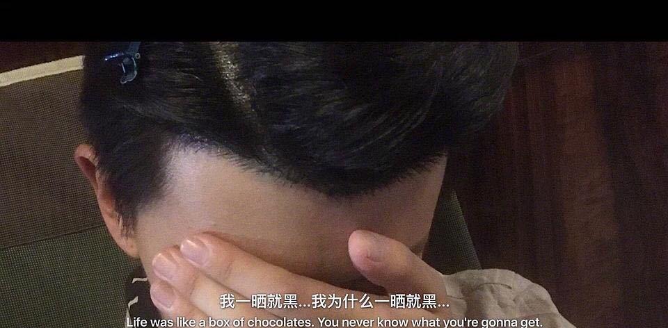 秋蝉：《秋蝉》任嘉伦军装帅气，眼神杀来袭，他没想到惹争议的居然是它