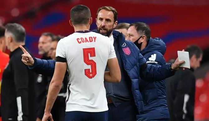 威尔士|7连胜!英格兰3-0完胜威尔士!英斯倒钩技惊四座,吉格斯面色阴沉