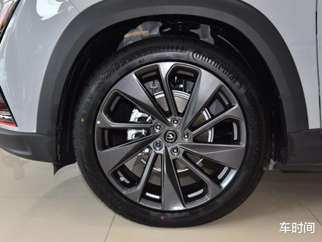 哈弗大狗|国产又一“黑马”SUV！10天狂甩7000台，30万的档次只卖11万多