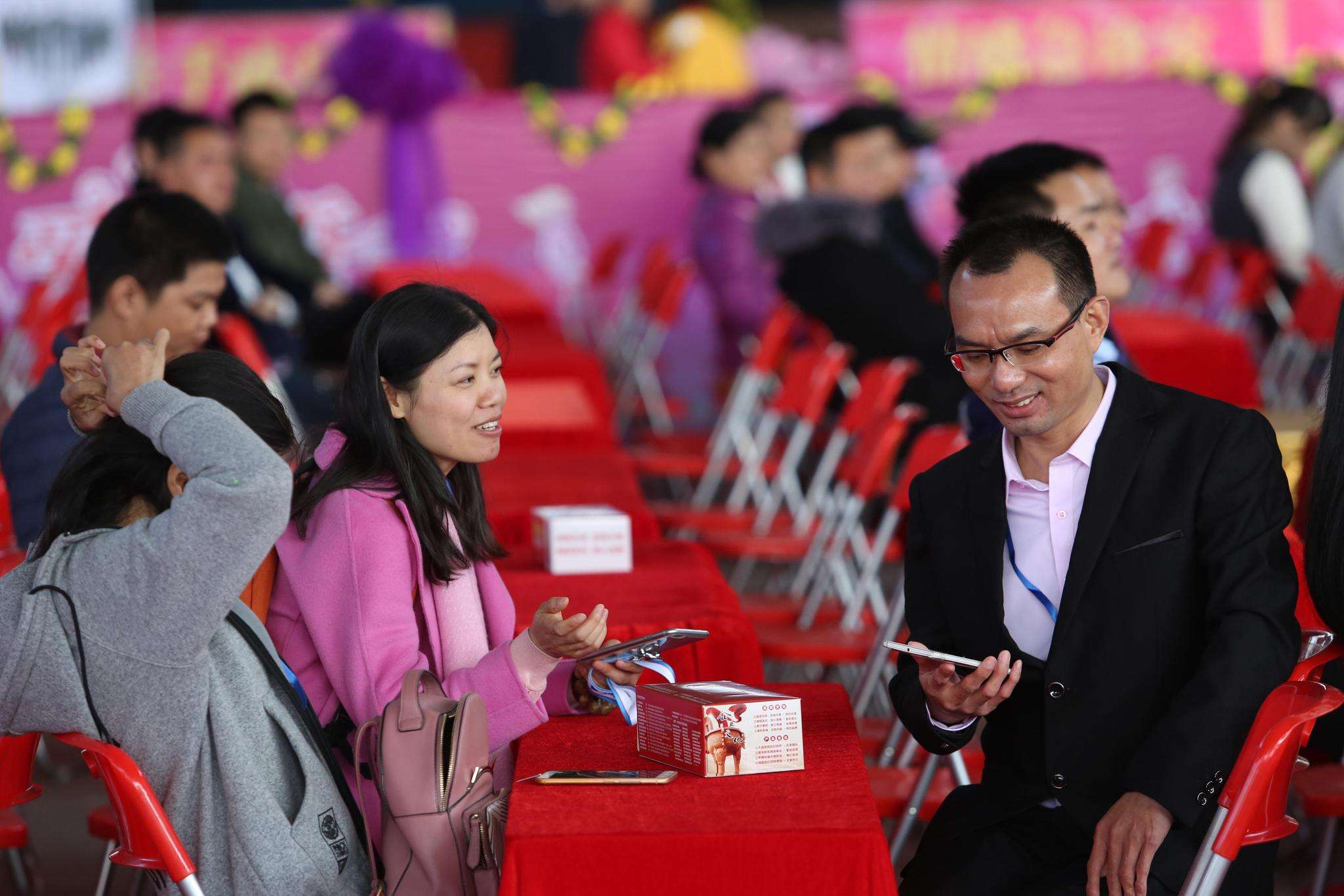 网上传的三不娶:教师护士银行女,我却从中看到女性崛起