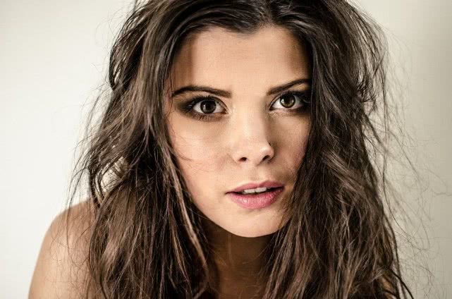 #肝脏#为何肝癌发现多是晚期？医生：睡觉时，出现这4种表现，别忽视！