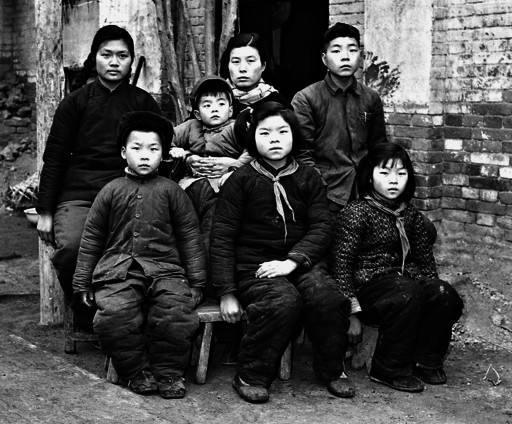 ##焦裕禄42岁便患癌去世,留下三子三女,如今发展如何?