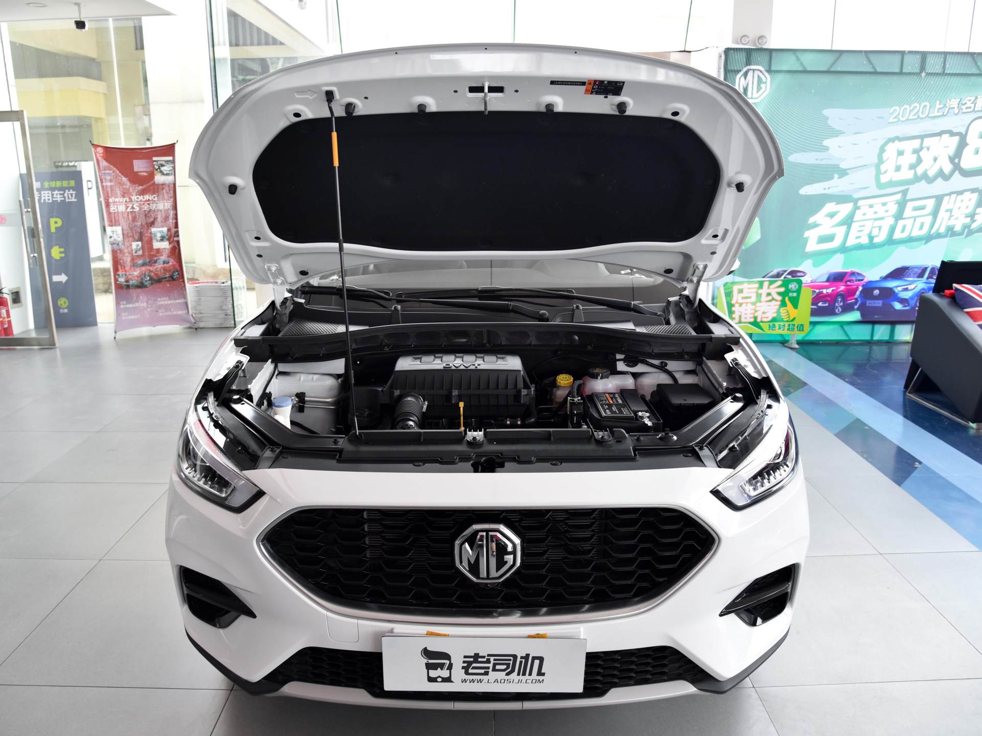 SUV|比飞度好看,油耗6.1L,这台SUV才7.88万起,适合年轻人