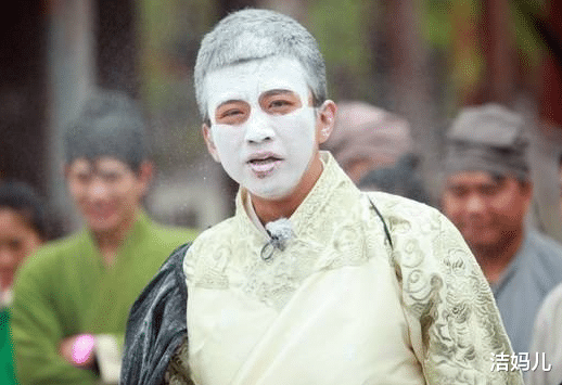 奔跑吧兄弟:原来跑男撕名牌是这么拍的,观众被骗了好多年,网友:还以为在拍戏呢