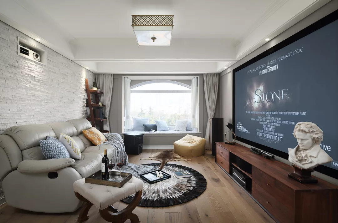 156平美式风大宅，不规则的户型，却有书房和影音室