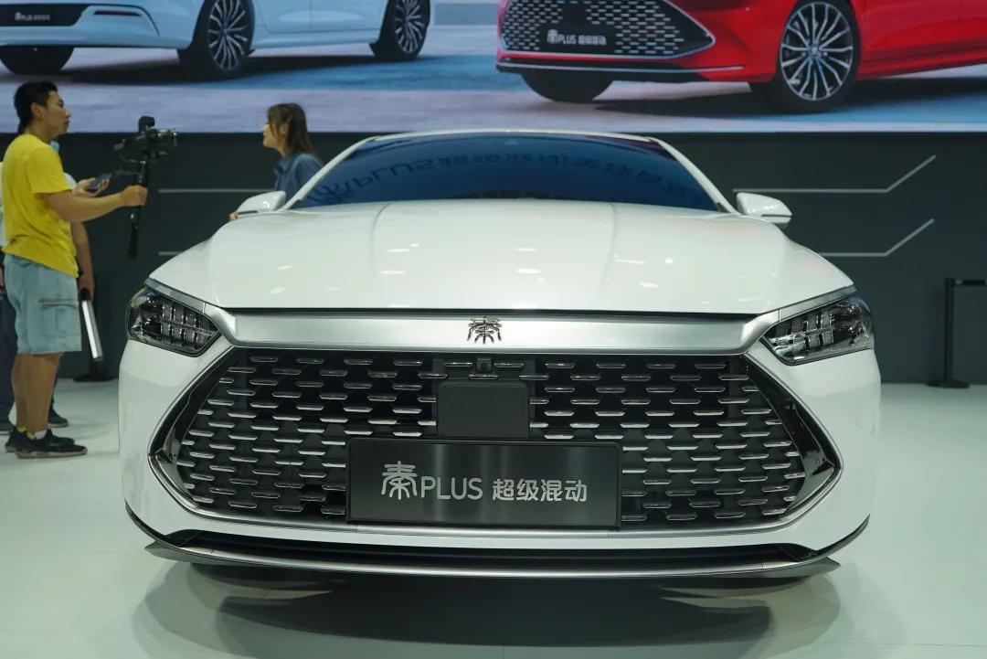 哈弗|法拉利操刀的国产SUV，比卡宴美十倍，1.5T爆发192匹马力