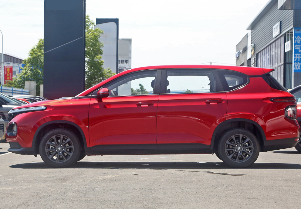 比亚迪宋max|8万买MPV？选它俩省心，又省力，国产车越来越强了