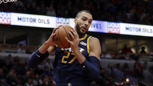 勒布朗·詹姆斯|明年NBA自由市场有多疯狂?詹姆斯都要靠边站,榜首大鱼非他莫属