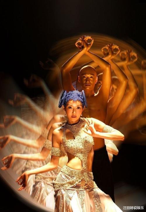 [萨顶顶]春晚出尽洋相，和富豪老公认识一个半小时就领证，如今出入开豪车