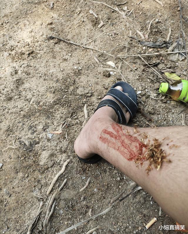 |“无意中在女同事车上发现的，是干嘛用的？”网友们内涵了...哈哈哈哈