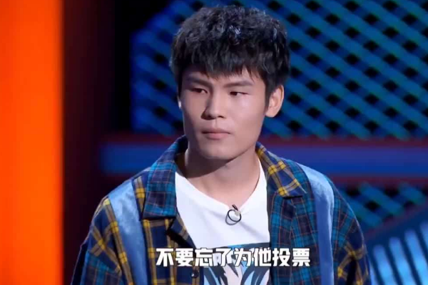 杨笠|脱口秀大会总决赛录制，杨笠李雪琴排名垫底，王勉音乐逆袭夺冠！