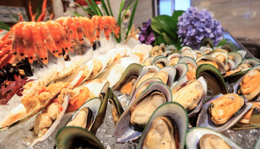 腊肉▲吃自助餐时，有4种“隐形贵菜”，好多人不去拿，老板见了偷着乐