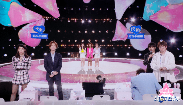 黄子韬@黄子韬怒斥张艺凡，全场学员表情沉重，唯独她还在笑，是真没情商？