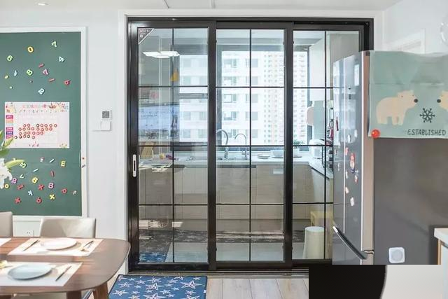 125㎡北欧三居室，客餐厅+长吧台做隔断，见过的人都称好看