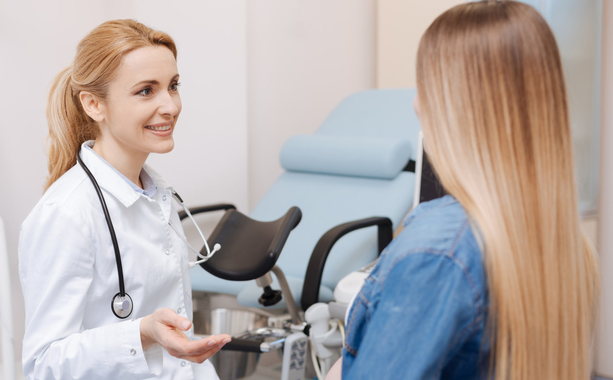 卵巢癌|卵巢癌“见缝就钻”，女性朋友们如果有这2个感觉，就得多加留意