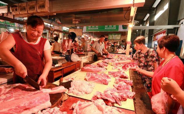 15跌！豬價下跌“無止境”，凍肉出庫、供需萎靡，8月豬價要涼？-圖3