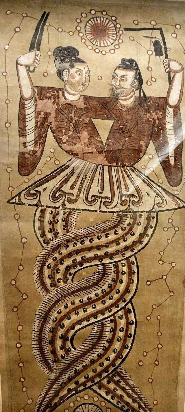 女娲|神秘的人首蛇身，在现实考古中是怎样的形象？宛如一条蠕动的大虫