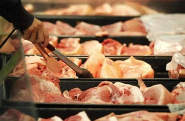 國傢投放49萬噸儲備肉，都被“他們”搶購一空？難怪肉價不跌-圖2