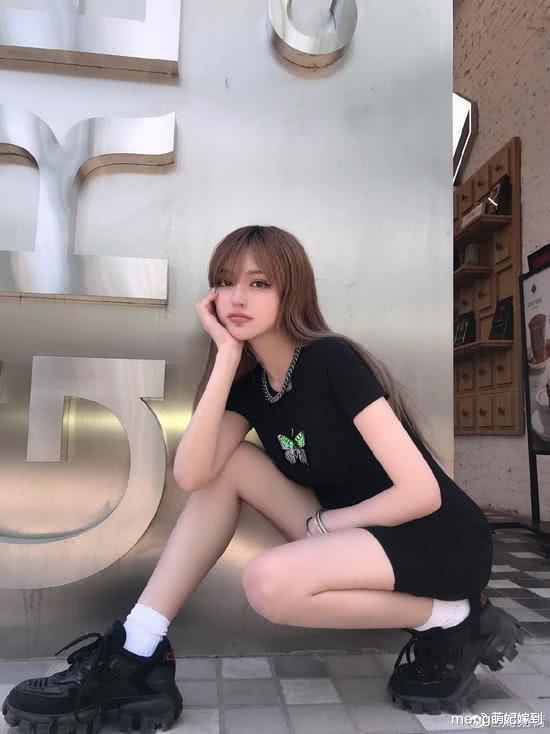 周扬青■周扬青为啥这么刚?敢直接点名蝴蝶姐姐,看看她强大背景就知道了