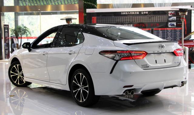 『4s店』丰田凯美瑞卖得这么贵，为何还能卖得这么好？