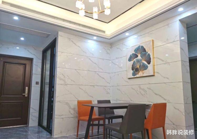 【】80㎡现代风格两居室，全屋贴瓷砖非常干净有气质，电视墙真好看