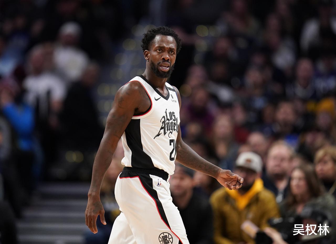 『贝弗利』商业鬼才!字母哥账号被盗,贝弗利推出软件广告,防守悍将真机智