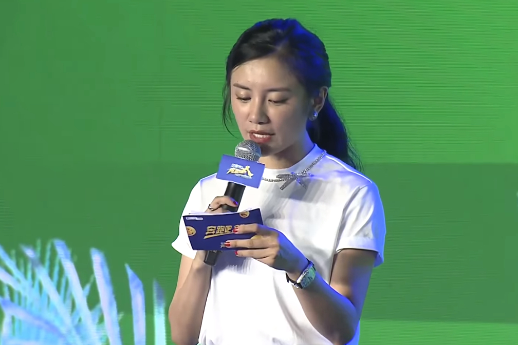 奔跑吧兄弟|跑男发布会没空调,嘉宾们暴汗脱妆,镜头转向baby:不敢相信!