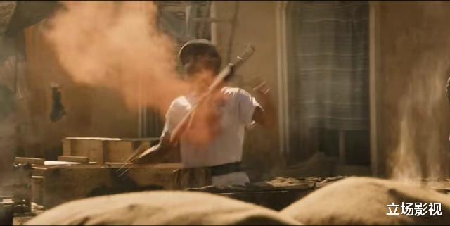 吴京|《悍战2》上映，声势浩大，不输吴京《战狼》，配角戏少不够看