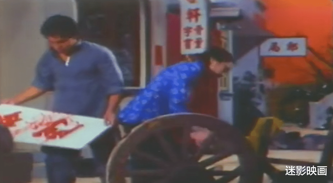 李小龙|李小龙阴间大战007与吸血鬼教父,从未见过如此沙雕的功夫片!