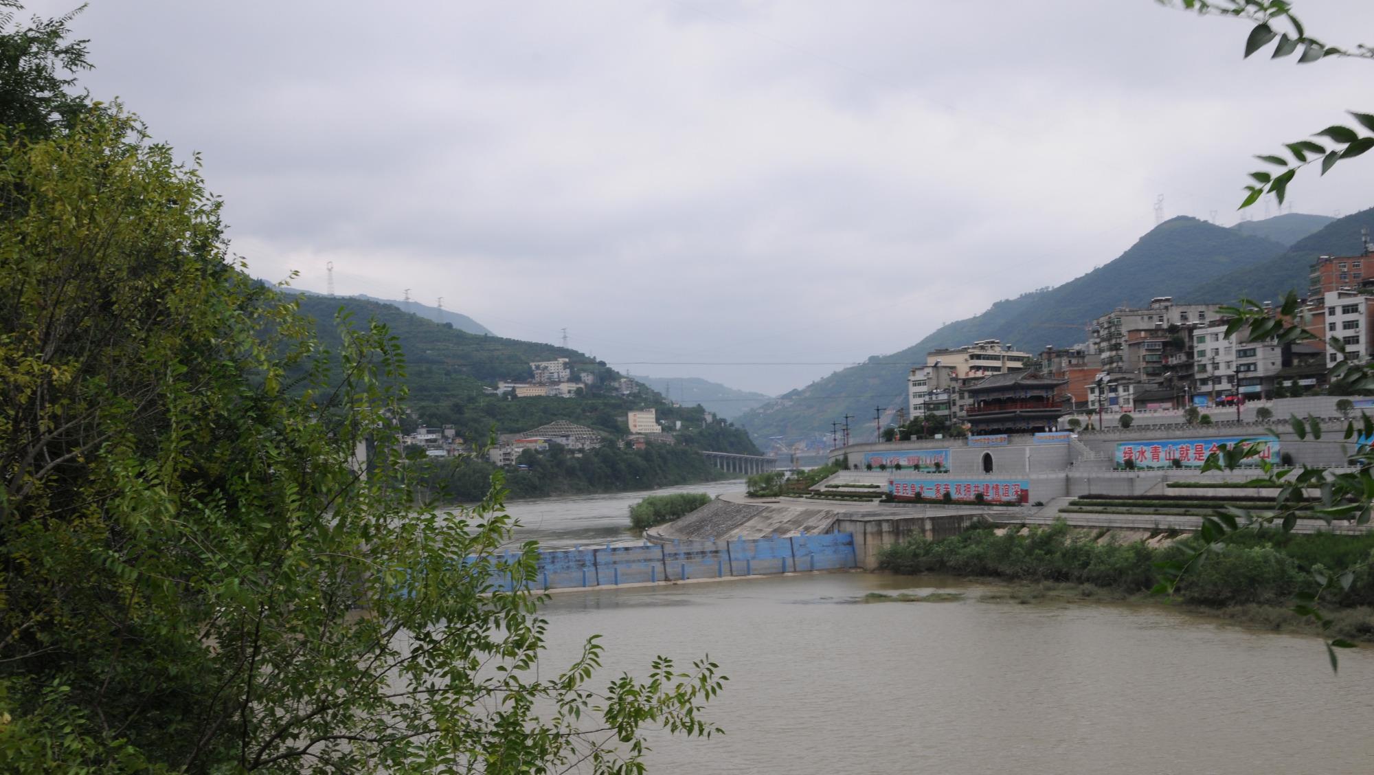 秦岭|秦岭里200多公里长的大河,从西安流到安康,最壮观的风景在终点