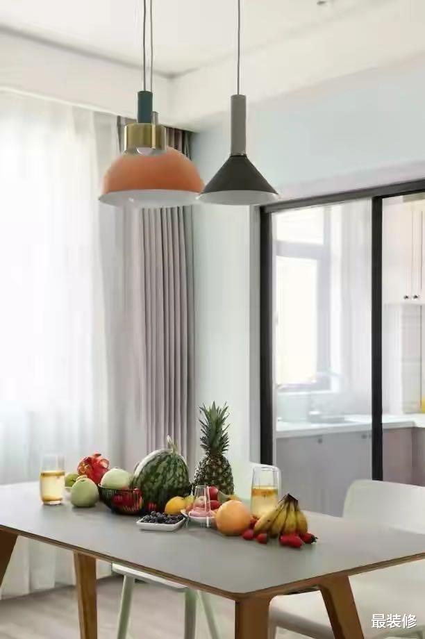 ：140平米北欧风格装修，色彩温馨舒适，归家感满满！